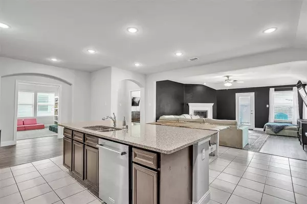 1211 Erika Lane, Forney, TX 75126