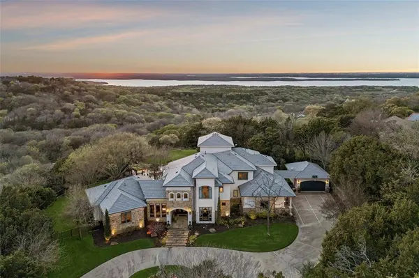 707 Oakhill Lane, Cedar Hill, TX 75104