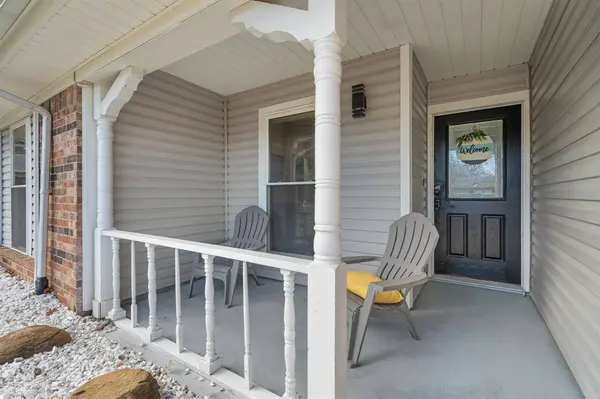 7629 Cedarhill Road, Watauga, TX 76148