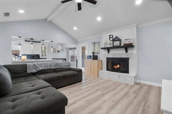 7629 Cedarhill Road, Watauga, TX 76148