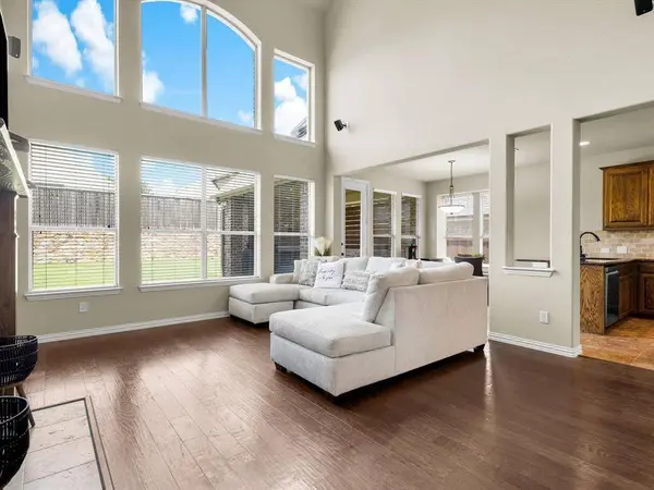 214 Crestbrook Drive, Rockwall, TX 75087