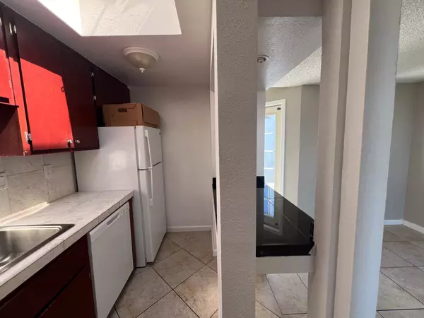 105 White Pine Dr, Vallejo, CA 94591-4905