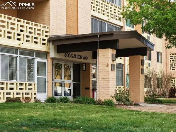 605 S Alton WAY #12C, Denver, CO 80247