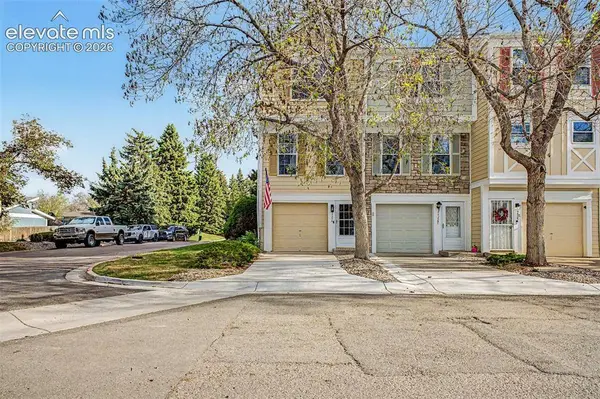9525 W Coal Mine AVE #A, Littleton, CO 80128