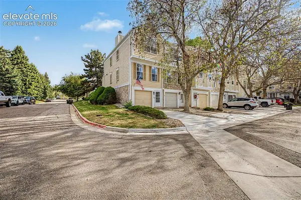 9525 W Coal Mine AVE #A, Littleton, CO 80128