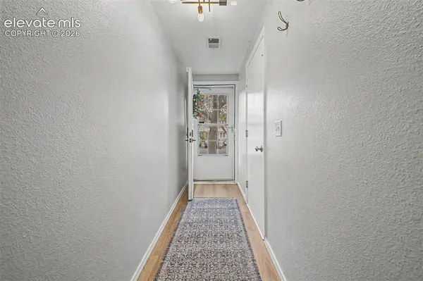 9525 W Coal Mine AVE #A, Littleton, CO 80128