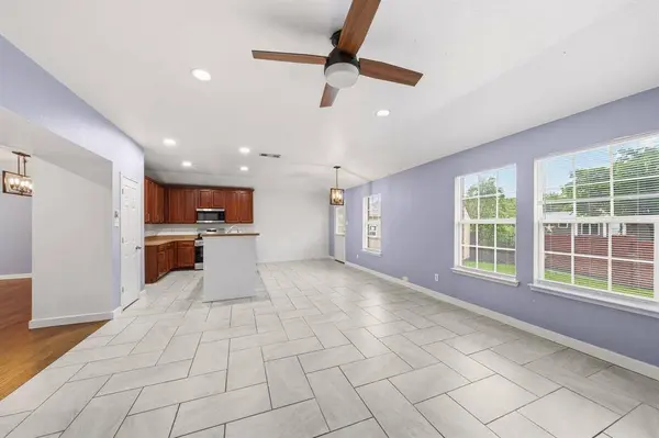 2008 Archer Drive, Grand Prairie, TX 75052