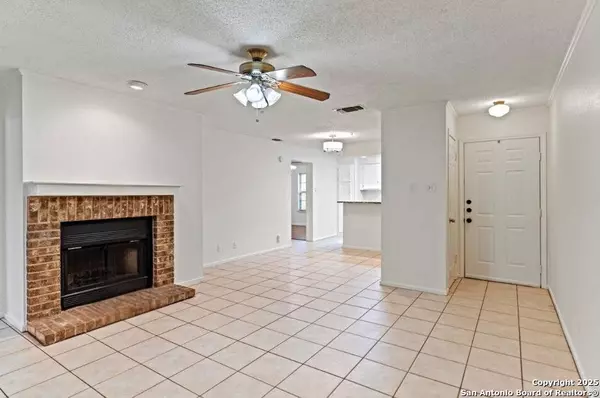10955 Wurzbach UNIT 306, San Antonio, TX 78230