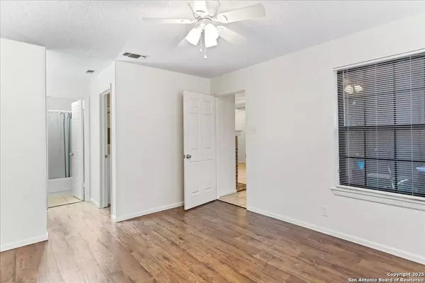 10955 Wurzbach UNIT 306, San Antonio, TX 78230