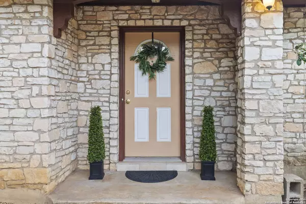 6910 Forest Way, San Antonio, TX 78240