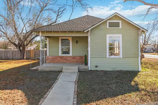 1409 21st, Hondo, TX 78861