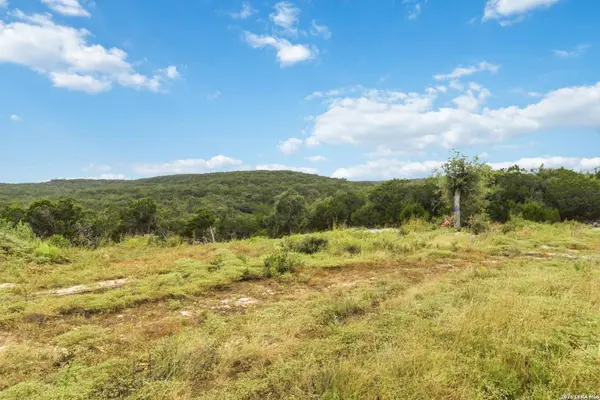 146 George Strait, Canyon Lake, TX 78133
