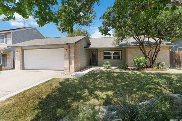 5823 LOST CRK, San Antonio, TX 78247