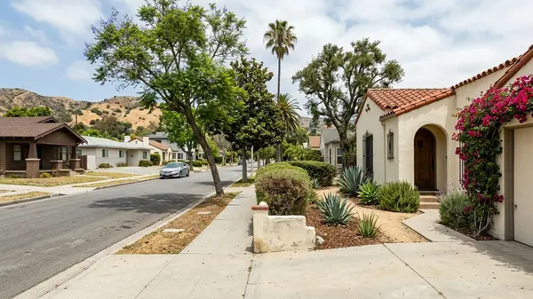 Buying a Home in Los Angeles, CA vs New York, NY: 2026 Guide