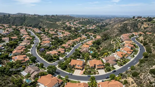 Buying a Home in Orange County, CA vs Florida in 2026