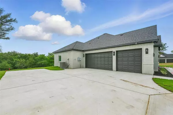 147 Barefoot Bay, Corsicana, TX 75109