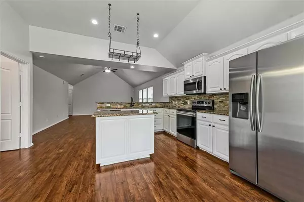 2008 Cattle Creek Road, Fort Worth, TX 76134