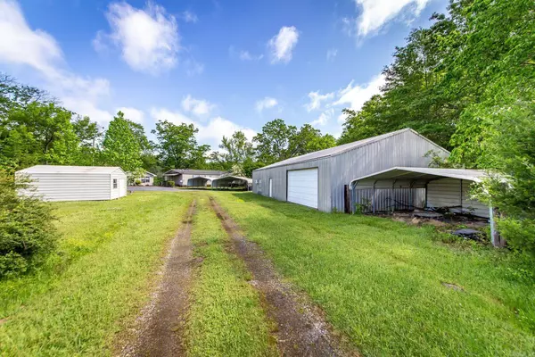 328 Brown Acres Rd, Des Arc, AR 72040