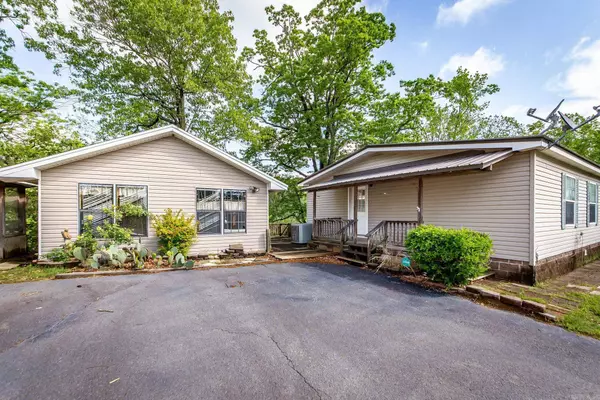 328 Brown Acres Rd, Des Arc, AR 72040