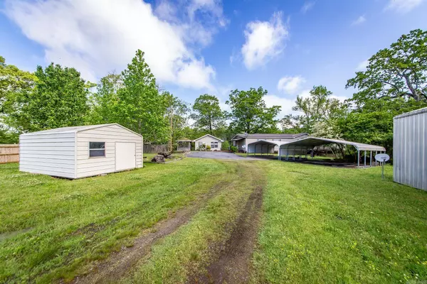 328 Brown Acres Rd, Des Arc, AR 72040