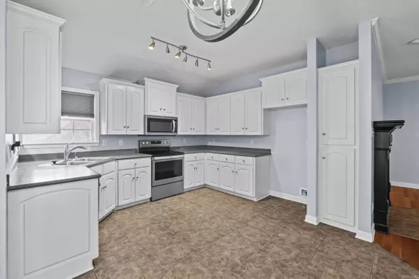 13 Sarah Beth Drive, Cabot, AR 72023