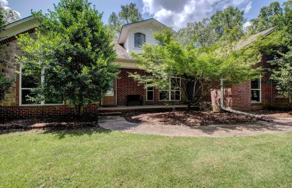 72 Copper Ln, Austin, AR 72007