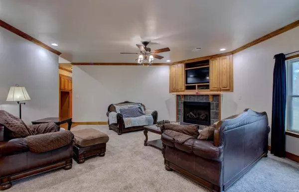 72 Copper Ln, Austin, AR 72007