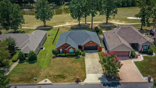 216 Chantilly Cir, Maumelle, AR 72113