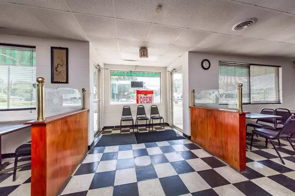 4707 E Broadway Street, North Little Rock, AR 72117