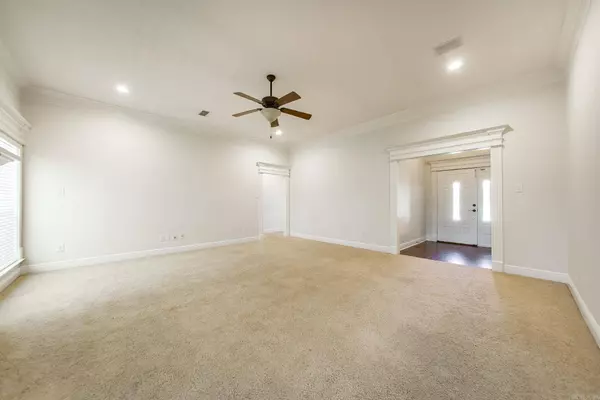 15 Talladega Loop, Cabot, AR 72023