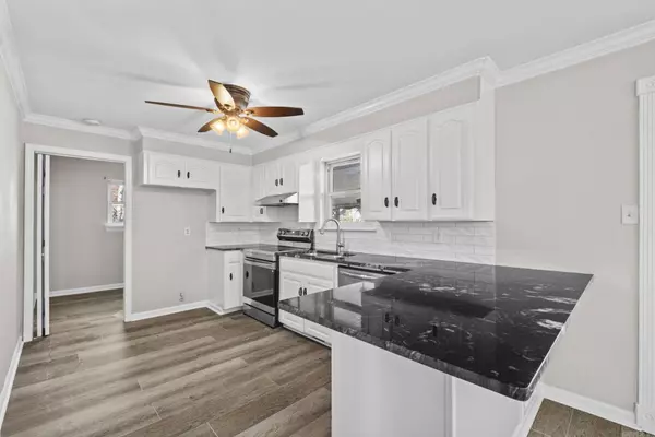 22 Oakwood Dr, Cabot, AR 72023