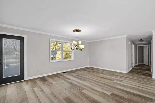 22 Oakwood Dr, Cabot, AR 72023