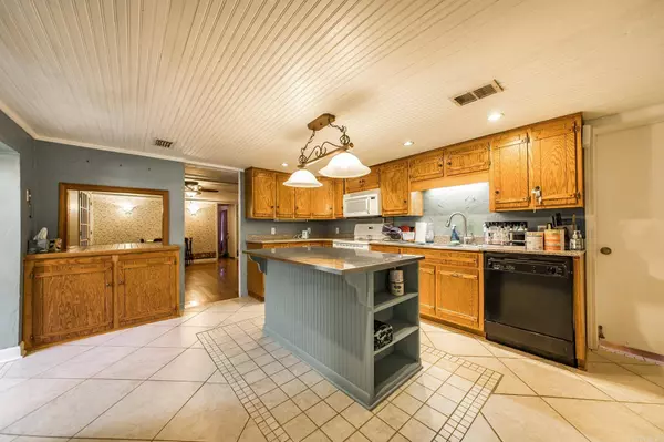 444 Blue Hole Road, Beebe, AR 72012