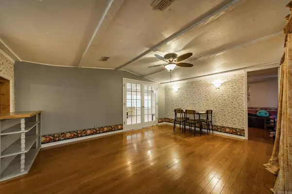 444 Blue Hole Road, Beebe, AR 72012