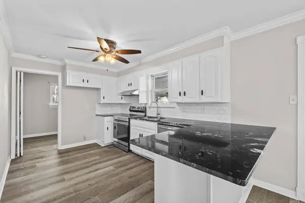22 Oakwood Dr, Cabot, AR 72023