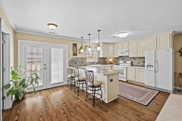697 N Stagecoach Rd, Cabot, AR 72023