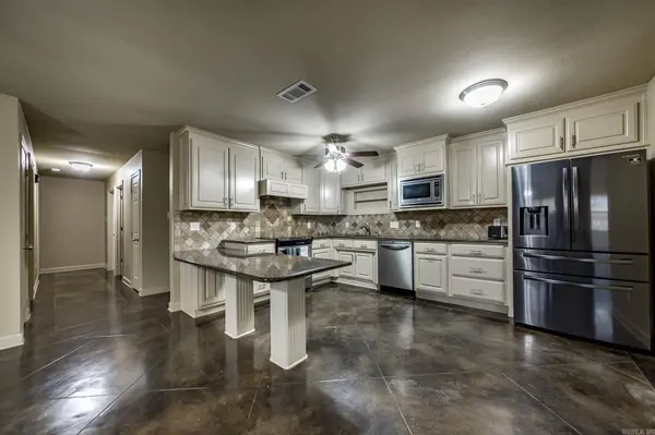 22 Century Circle, Cabot, AR 72023