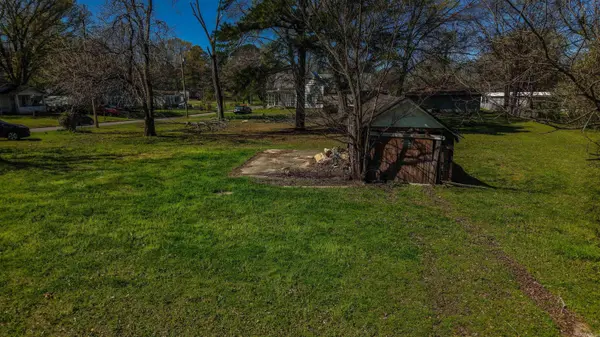 400 W Bennett Street, Morrilton, AR 72110