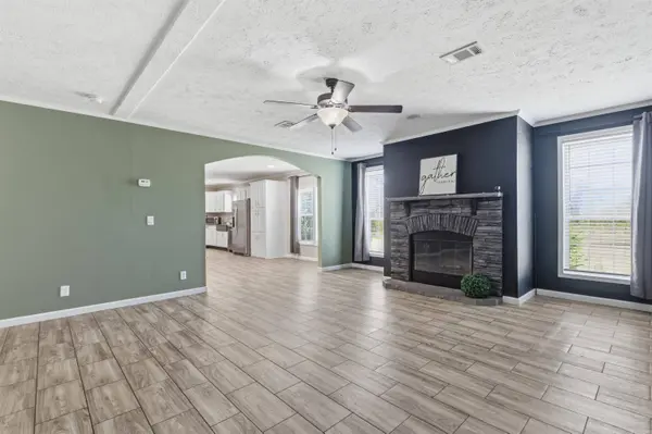 160 Oak Grove, Austin, AR 72007