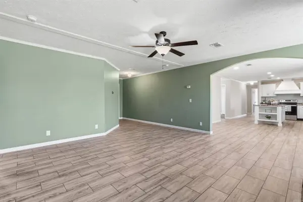 160 Oak Grove, Austin, AR 72007