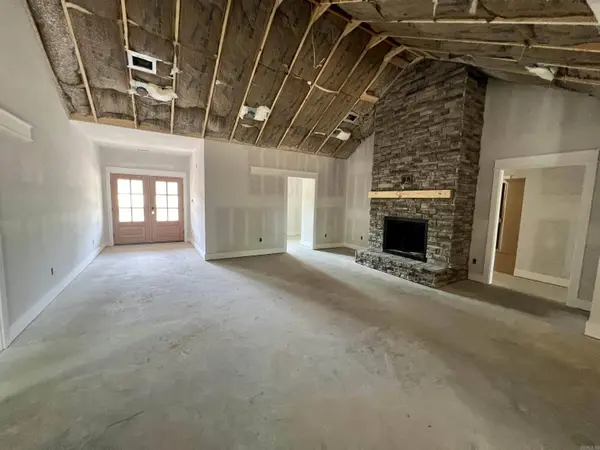 15 Timber Creek, Ward, AR 72176