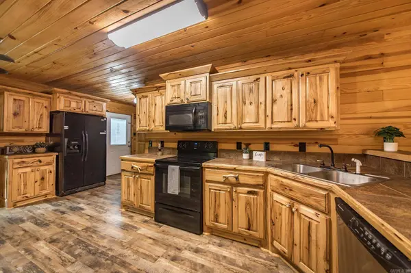 3383 Lewisburg Road, Austin, AR 72007