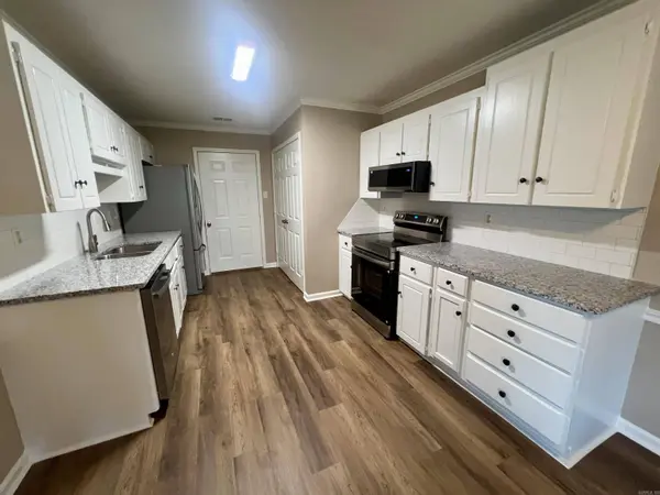 33 Reno Drive, Cabot, AR 72023