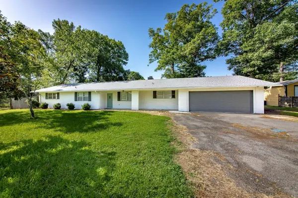 2112 Lancelot Lane, Jacksonville, AR 72076