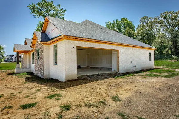 11 Tracer Trail, Ward, AR 72176