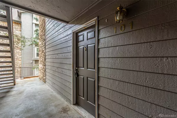 2575 S Syracuse WAY #B101, Denver, CO 80231