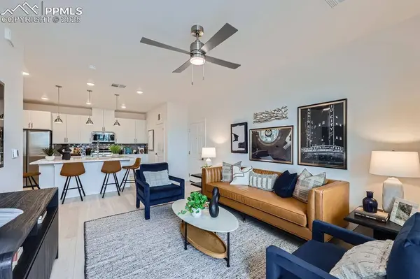 2232 Arikaree HTS #302, Colorado Springs, CO 80908