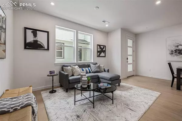 3366 Sobo VW, Colorado Springs, CO 80907