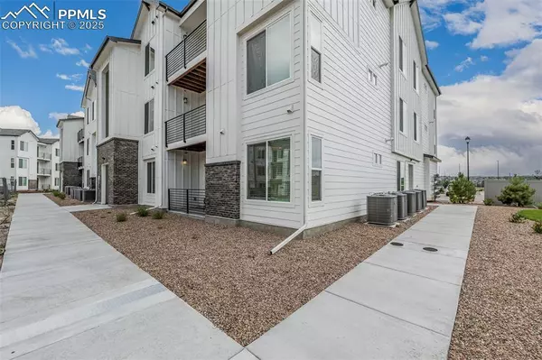 2252 Arikaree HTS #106, Colorado Springs, CO 80908