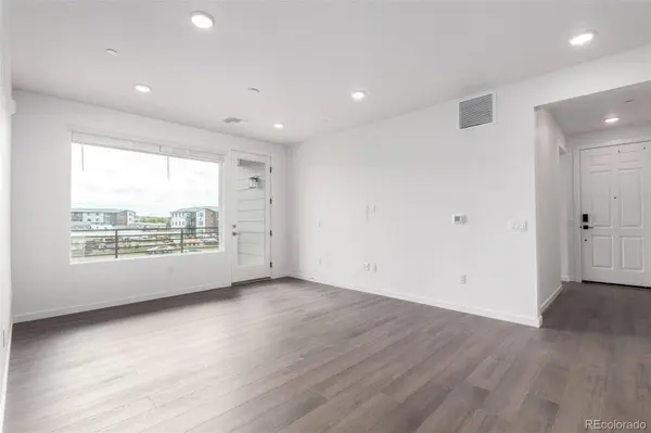 6153 N Ceylon ST #307, Denver, CO 80249